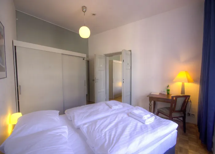 Wenceslas Square - Czech Leading Otel